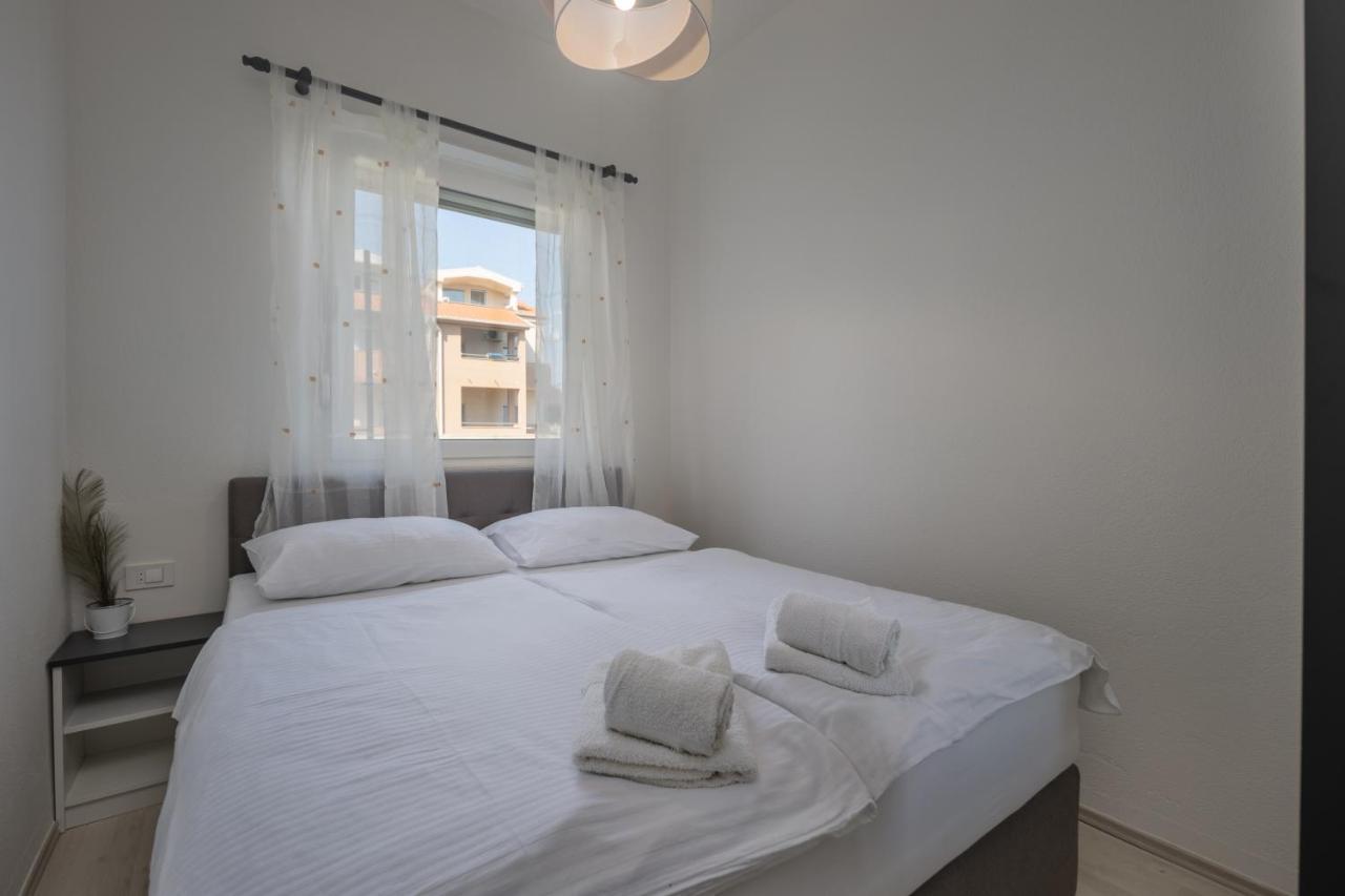 Apartments Jasna Privlaka  Buitenkant foto